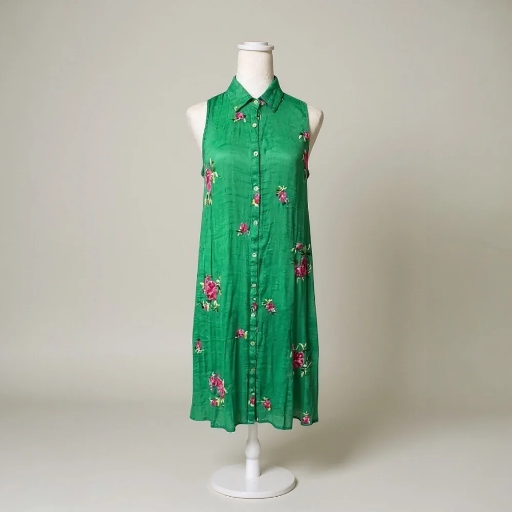 🛍️Hope Springs Button front sleeveless tank dress with floral embroidered
